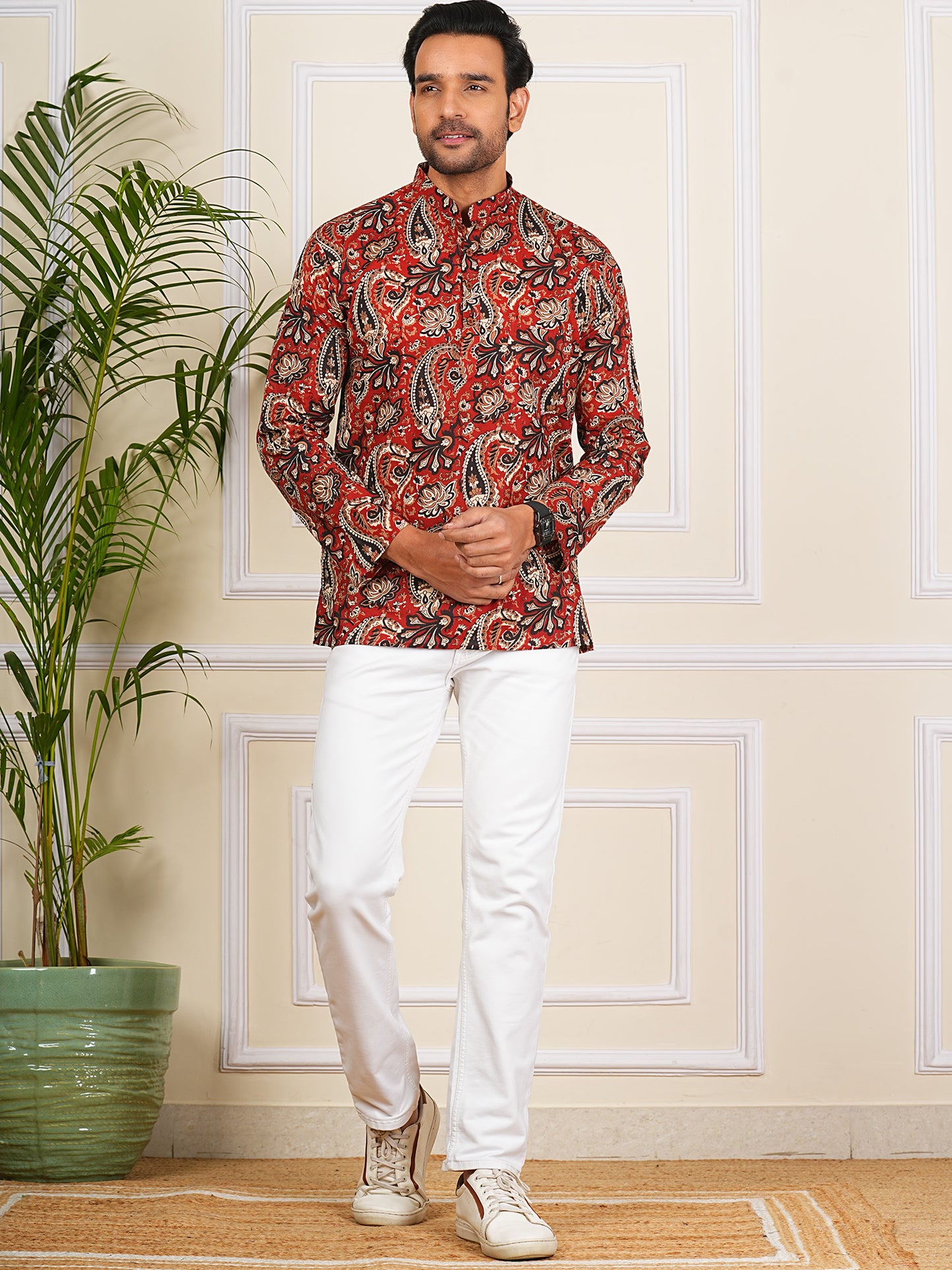 Black and Red Paisley/Aambi Printed Short Kurta For Men