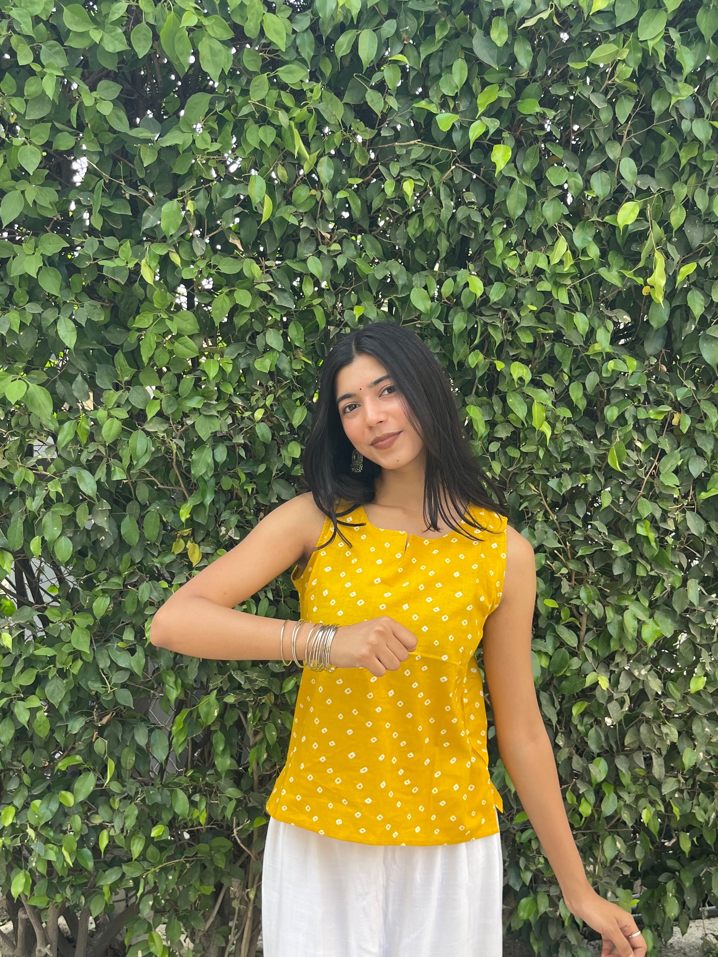 Yellow Bandhani Dot Print Sleeveless Cotton Crop Kurti Top for Women
