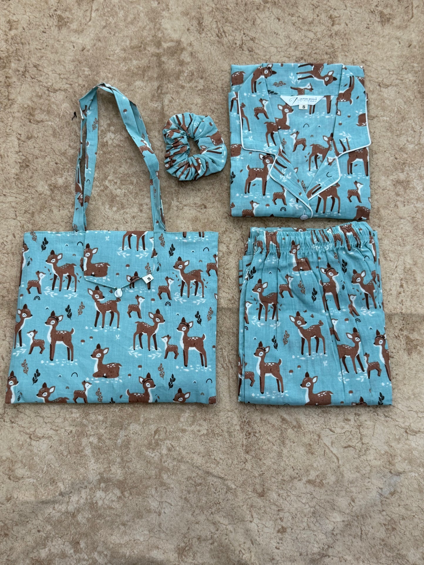 Sky Blue Deer Print Women's Cotton Night Suit