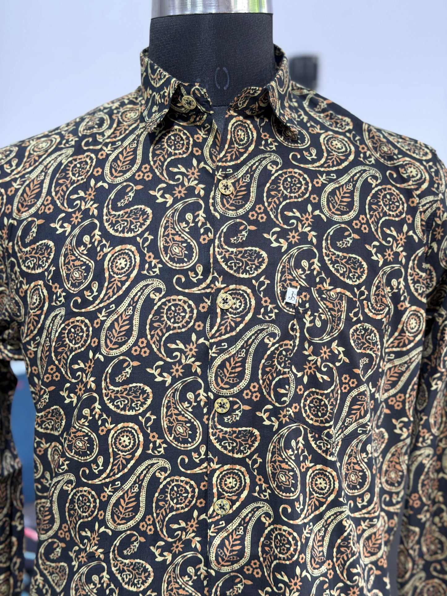 Full Sleeves Black Paisley Printed Cotton Shirt for Men