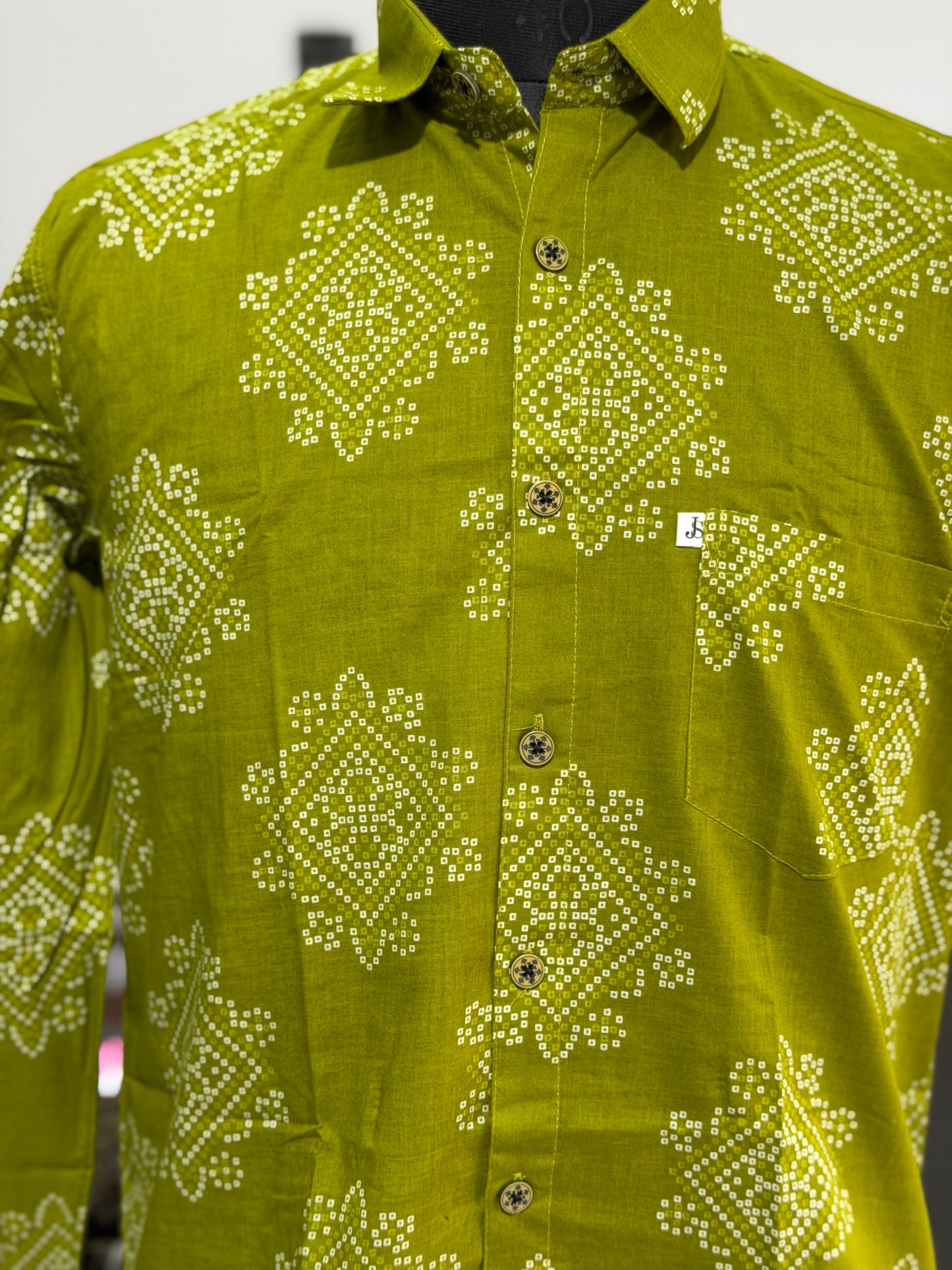 Full Sleeves Mehendi Green Bandhej Printed Cotton Shirt for Men