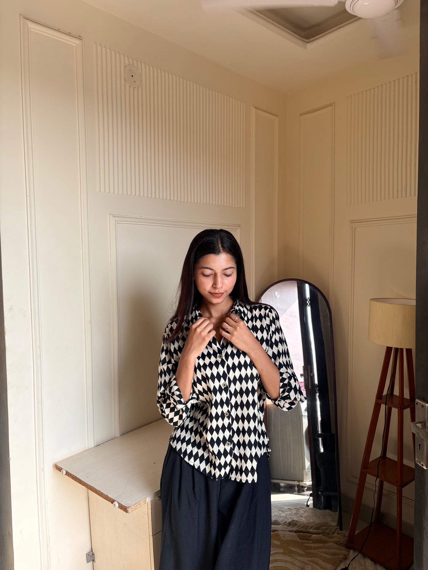 Black & White Diamond Print Women’s Casual Shirt