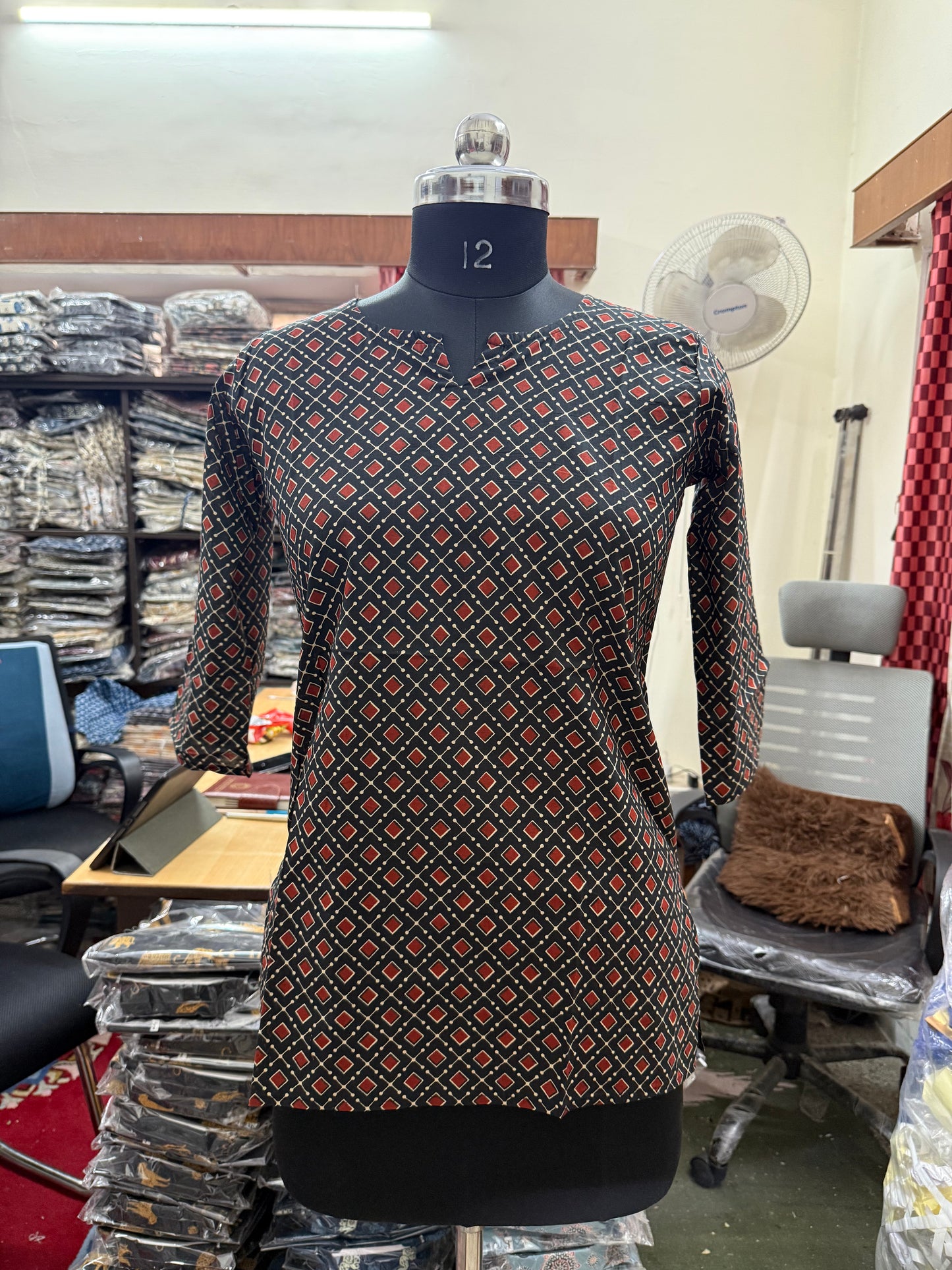 Black & Maroon Geometric Diamond Print Cotton Short Kurti for Women