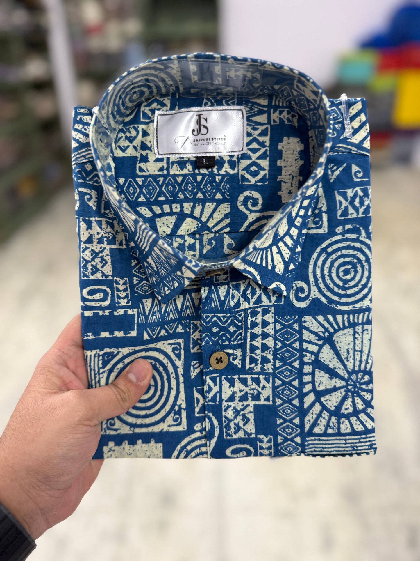 Cyan Maze Print Mens Half Sleeves Cotton Shirt