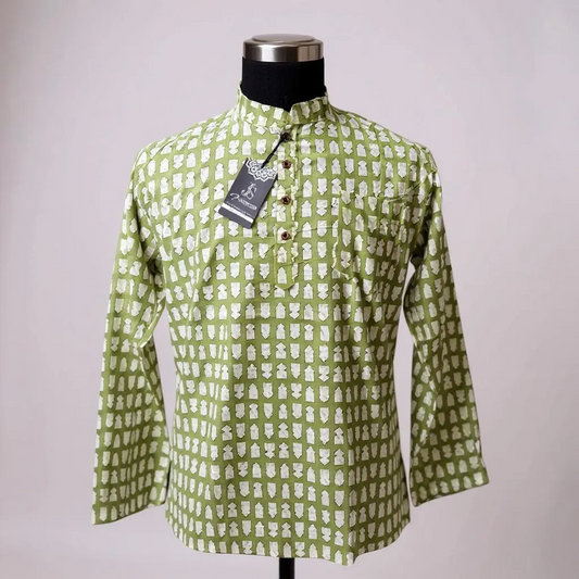Green Abstract Grid Print Full Sleeves Short Kurta for Men
